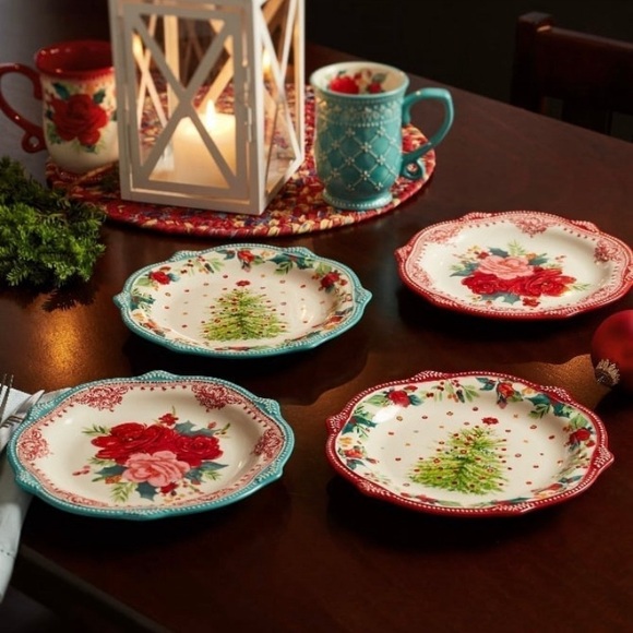 Pioneer Woman Christmas Plates